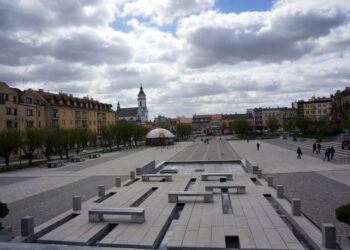 20.5.2015 Ostrowiec Świętokrzyski. Rynek / Teresa Czajkowska / Radio Kielce