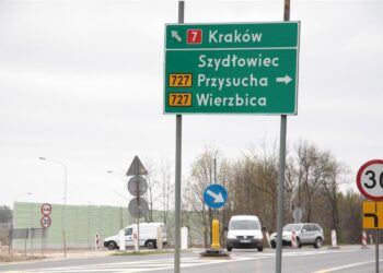 02.05.2017 Zmiana organizacji ruchu na drodze S7 w okolicach Szydłowca / Jakub Rożek / Radio Kielce