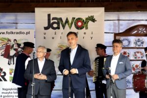 11.06.2017 Tokarnia. Jawor u źródeł kultury / Jarosław Kubalski / Radio Kielce