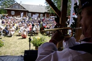 11.06.2017 Tokarnia. Jawor u źródeł kultury / Jarosław Kubalski / Radio Kielce