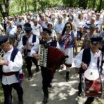 11.06.2017 Tokarnia. Jawor u źródeł kultury / Jarosław Kubalski / Radio Kielce