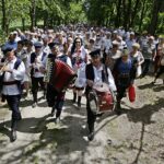 11.06.2017 Tokarnia. Jawor u źródeł kultury / Jarosław Kubalski / Radio Kielce