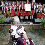 11.06.2017 Tokarnia. Jawor u źródeł kultury / Jarosław Kubalski / Radio Kielce