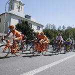 01.06.2017.  XII Międzynarodowy Wyścig Kolarski Szlakiem Walk Majora Hubala, ze Skarżyska – Kamiennej na Święty Krzyż. / Jarosław Kubalski / Radio Kielce