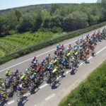 01.06.2017.  XII Międzynarodowy Wyścig Kolarski Szlakiem Walk Majora Hubala, ze Skarżyska – Kamiennej na Święty Krzyż. / Jarosław Kubalski / Radio Kielce