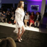 01.06.2017 Kielce. Off Fashion. Pokaz mody w salonie BMW. / Jarosław Kubalski / Radio Kielce