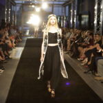 01.06.2017 Kielce. Off Fashion. Pokaz mody w salonie BMW. / Jarosław Kubalski / Radio Kielce