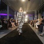 01.06.2017 Kielce. Off Fashion. Pokaz mody w salonie BMW. / Jarosław Kubalski / Radio Kielce