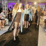 01.06.2017 Kielce. Off Fashion. Pokaz mody w salonie BMW. / Jarosław Kubalski / Radio Kielce