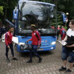 12.06.2017 Kielce. Reprezentacja Angli w turnieju UEFA EURO U21 dotarła do hotelu. / Jarosław Kubalski / Radio Kielce