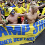 16.06.2017. Kielce . Przemarsz kibiców szwedzkich. / Jarosław Kubalski / Radio Kielce