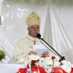 17.06.2017 Rytwiany. 400 lecie Pustelni Złotego Lasu. Uroczystościom przewodniczył kardynał Gerhard Muller. / Jarosław Kubalski / Radio Kielce