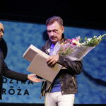 18.06.2017 Kielce. Teatr im. Stefana Żeromskiego. Gala plebiscytu "o Dziką różę". Grzegorz Wiśniewski. / Jarosław Kubalski / Radio Kielce