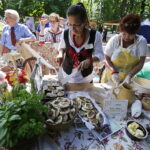 18.06.2017 Kielce. Konkurs „Nasze Kulinarne Dziedzictwo - Smaki Regionów” i koncert finalistów Buskich Spotkań z Folklorem. / Jarosław Kubalski / Radio Kielce