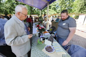 18.06.2017 Kielce. Konkurs „Nasze Kulinarne Dziedzictwo - Smaki Regionów” i koncert finalistów Buskich Spotkań z Folklorem. / Jarosław Kubalski / Radio Kielce