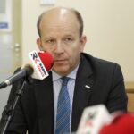 22.06.2017 Kielce. Minister zdrowia Konstanty Radziwiłł w rozmowie z Radosławem Podsiadłym. / Jarosław Kubalski / Radio Kielce