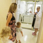 25.06.2017 Podzamcze Chęcińskie. Biobank. Dzień otwarty. / Jarosław Kubalski / Radio Kielce