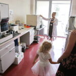 25.06.2017 Podzamcze Chęcińskie. Biobank. Dzień otwarty. / Jarosław Kubalski / Radio Kielce