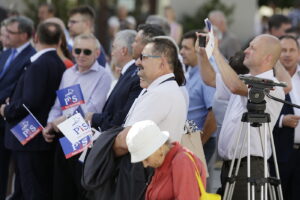 29.06.2017 Kielce. Spotkanie działaczy PiS przed kongresem partii w Przysusze. / Jarosław Kubalski / Radio Kielce