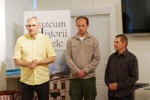 13.06.2017 Kielce. Muzeum Historii Kielc. Wernisaż wystawy "Z kart czerwonej księgi" - fotografie zwierząt i roślin autorstwa Kamila Sohjdy i Bartłomieja Nurczyńskiego. / Katarzyna Prędotka / Radio Kielce