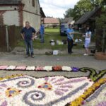 15.06.2017 Spycimierz. Dywany kwiwetne / Włodzimierz Batóg / Radio Kielce