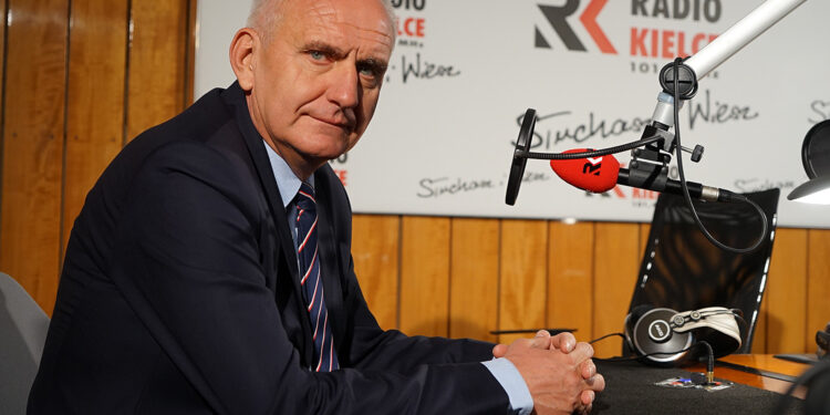 Mirosław Malinowski, prezes Świętokrzyskiego Związku Piłki Nożnej / Robert Felczak / Radio Kielce