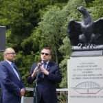 07.06.2017 Kielce. Oficjalne odsłonięcie platformy upamiętniającej postać kapitana Kazimierza „Herwina” Piątka. / Marzena Mąkosa / Radio Kielce