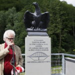 07.06.2017 Kielce. Oficjalne odsłonięcie platformy upamiętniającej postać kapitana Kazimierza „Herwina” Piątka. / Marzena Mąkosa / Radio Kielce