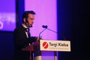 13.06.2017 Kielce. Konferencja Per Artem Ad Deum w Targach Kielce. / Marzena Mąkosa / Radio Kielce