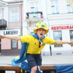 16.06.2017 Kielce. Szwedzcy kibice na kieleckim rynku. / Marzena Mąkosa / Radio Kielce