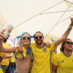 16.06.2017 Kielce. Szwedzcy kibice na kieleckim rynku. / Marzena Mąkosa / Radio Kielce