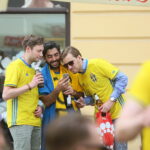 16.06.2017 Kielce. Szwedzcy kibice na kieleckim rynku. / Marzena Mąkosa / Radio Kielce