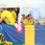 16.06.2017 Kielce. Szwedzcy kibice na kieleckim rynku. / Marzena Mąkosa / Radio Kielce