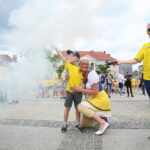 16.06.2017 Kielce. Szwedzcy kibice na kieleckim rynku. / Marzena Mąkosa / Radio Kielce