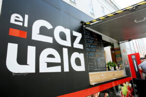 22.06.2017 Kielce. Zlot Food Trucków. / Marzena Mąkosa / Radio Kielce