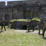 02.06.2017 Szydłów. Odsłonięcie Pomnika Żołnierzy Armii Krajowej Podobwodu AK Szydłów. / Marzena Mąkosa / Radio Kielce