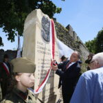 02.06.2017 Szydłów. Odsłonięcie Pomnika Żołnierzy Armii Krajowej Podobwodu AK Szydłów. / Marzena Mąkosa / Radio Kielce