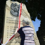 02.06.2017 Szydłów. Odsłonięcie Pomnika Żołnierzy Armii Krajowej Podobwodu AK Szydłów. / Marzena Mąkosa / Radio Kielce