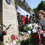 02.06.2017 Szydłów. Odsłonięcie Pomnika Żołnierzy Armii Krajowej Podobwodu AK Szydłów. / Marzena Mąkosa / Radio Kielce