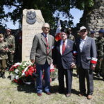 02.06.2017 Szydłów. Odsłonięcie Pomnika Żołnierzy Armii Krajowej Podobwodu AK Szydłów. / Marzena Mąkosa / Radio Kielce