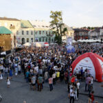 11.06.2017 Kielce. „Niech się stanie” na kieleckim Rynku. / Marzena Mąkosa / Radio Kielce