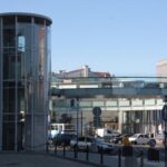 Okrągła kładka dla pieszych nad ruchliwym skrzyżowaniem w Rzeszowie / Robert Felczak / Radio Kielce