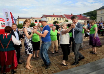 Chęciny. „Potańcówka z Radiem Kielce” (08.07.2017) / Marzena Mąkosa / Radio Kielce