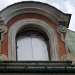 Jędrzejów. Renowacja zabytkowych okien w Muzeum im. Przypkowskich / Ewa Pociejowska-Gawęda / Radio Kielce