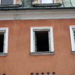 Jędrzejów. Renowacja zabytkowych okien w Muzeum im. Przypkowskich / Ewa Pociejowska-Gawęda / Radio Kielce