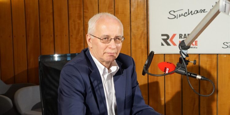Krzysztof Strzelczyk, dyrektor oddziału Generalnej Dyrekcji Dróg Krajowych i Autostrad w Kielcach / Karol Żak / Radio Kielce