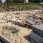 Sitkówka-Nowiny. Budowa miasteczka ruchu drogowego w pobliżu Przedszkola Samorządowego im. Pluszowego Misia w Nowinach / Marcin Różyc / Radio Kielce