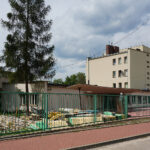 Suchedniów. Remont budynku gimnazjum przy ulicy Szarych Szeregów (25.07.2017) / Tomasz Piwko / Radio Kielce