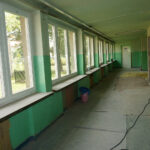 Suchedniów. Remont budynku gimnazjum przy ulicy Szarych Szeregów (25.07.2017) / Tomasz Piwko / Radio Kielce