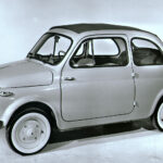 Fiat 500 ma 60 lat. Pierwsza „500-tka” wyjechała z fabryki w Turynie 4 lipca 1957 roku / FCA Poland